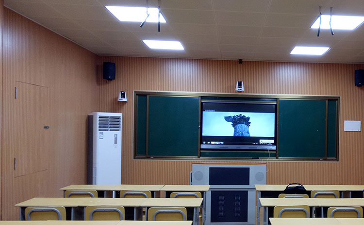 海南?？谀持袑W(xué)吸音板工程