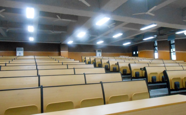 江蘇泰州大學(xué)槽木吸音板聲學(xué)工程 江蘇泰州大學(xué)槽木吸音板聲學(xué)工程